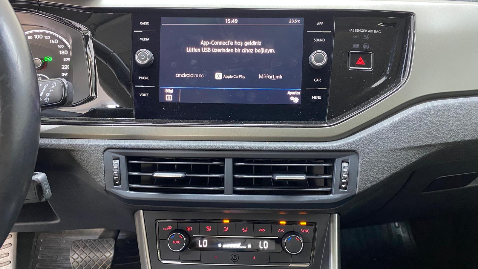 VOLKSWAGEN POLO 16